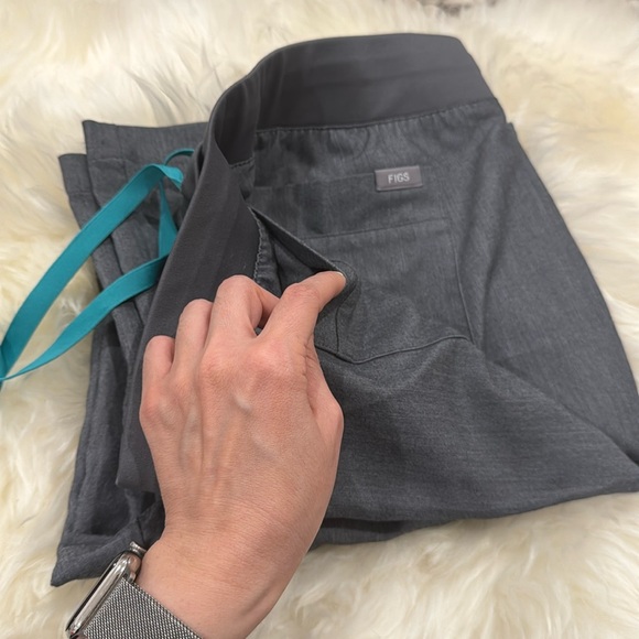 Figs graphite Wide Leg Cabra Scrub Pants Medium - Picture 3 of 3
